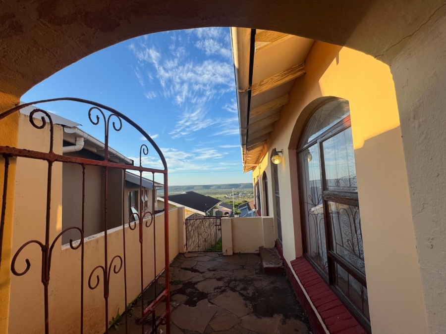 3 Bedroom Property for Sale in Kwamagxaki Eastern Cape